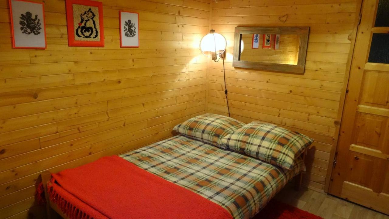 Cztery Pory Roku - Dom Villa Lutowiska Exterior foto