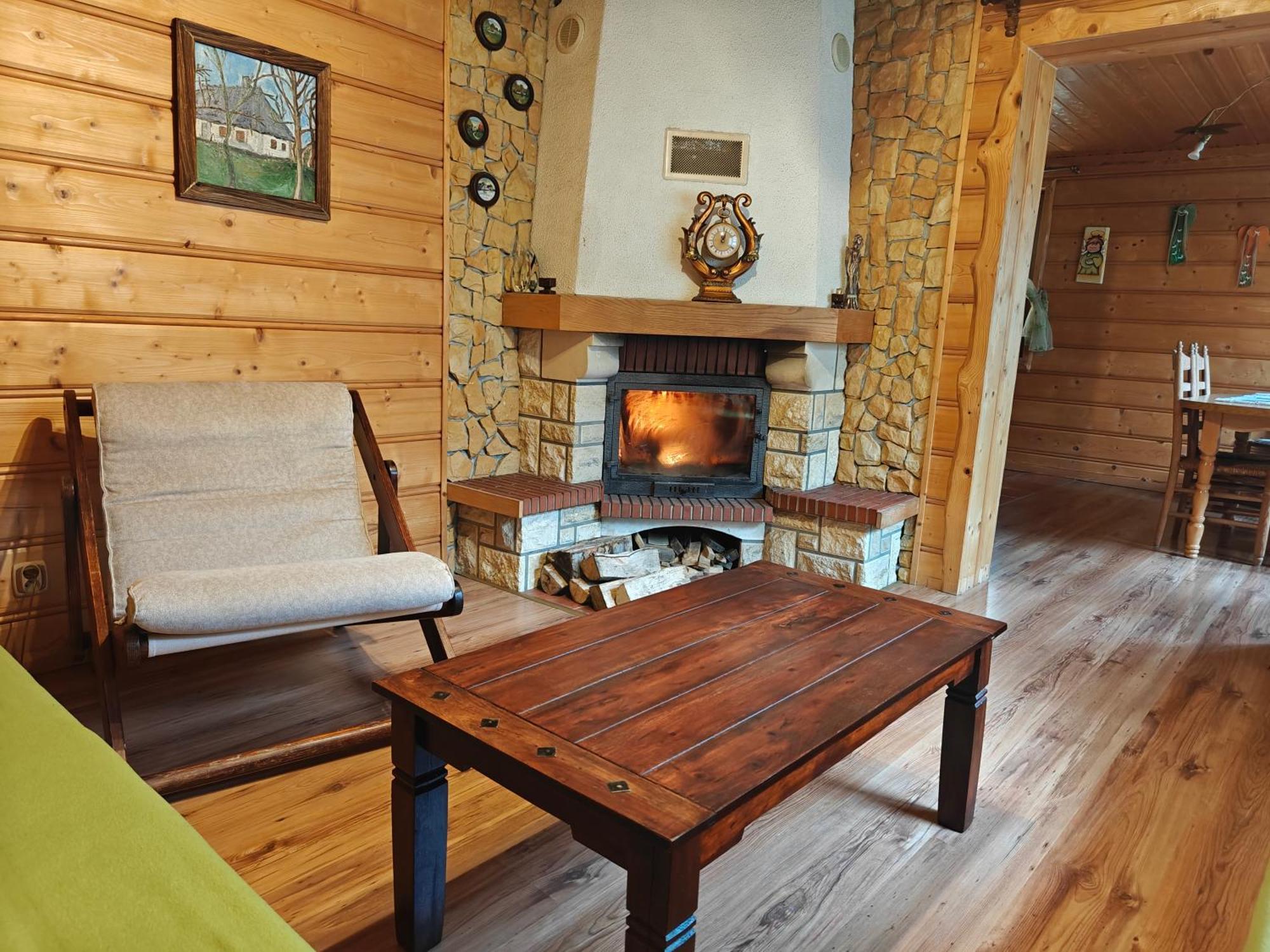 Cztery Pory Roku - Dom Villa Lutowiska Exterior foto